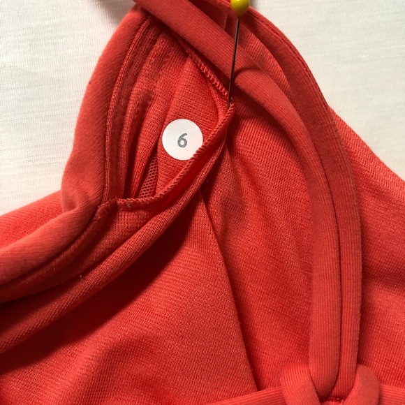 Lululemon sunset flow tank in cape red, size 6 - Picture 7 of 7